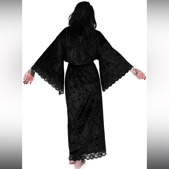 FOXBLOOD Bathory Dressing Robe — black velvet - Picture 3 of 6